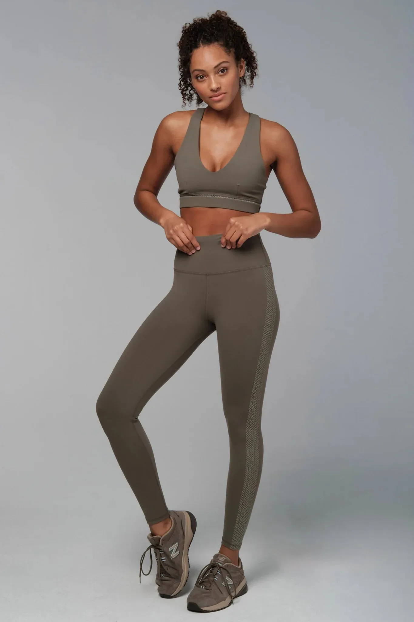 Sage Embroidered Legging